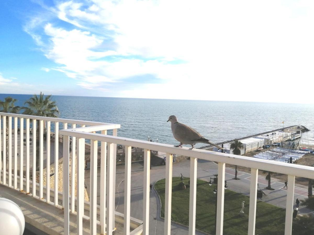Atico Con Fantasticas Vistas Al Mar Y La Iglesia Apartment Sitges Exterior photo